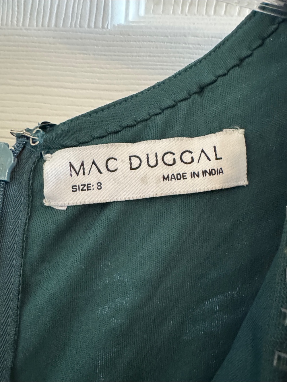 Mac Duggal 5441 Green Embellished Cap Sleeve Evening Gown Size 8 NWT - Picture 8 of 10